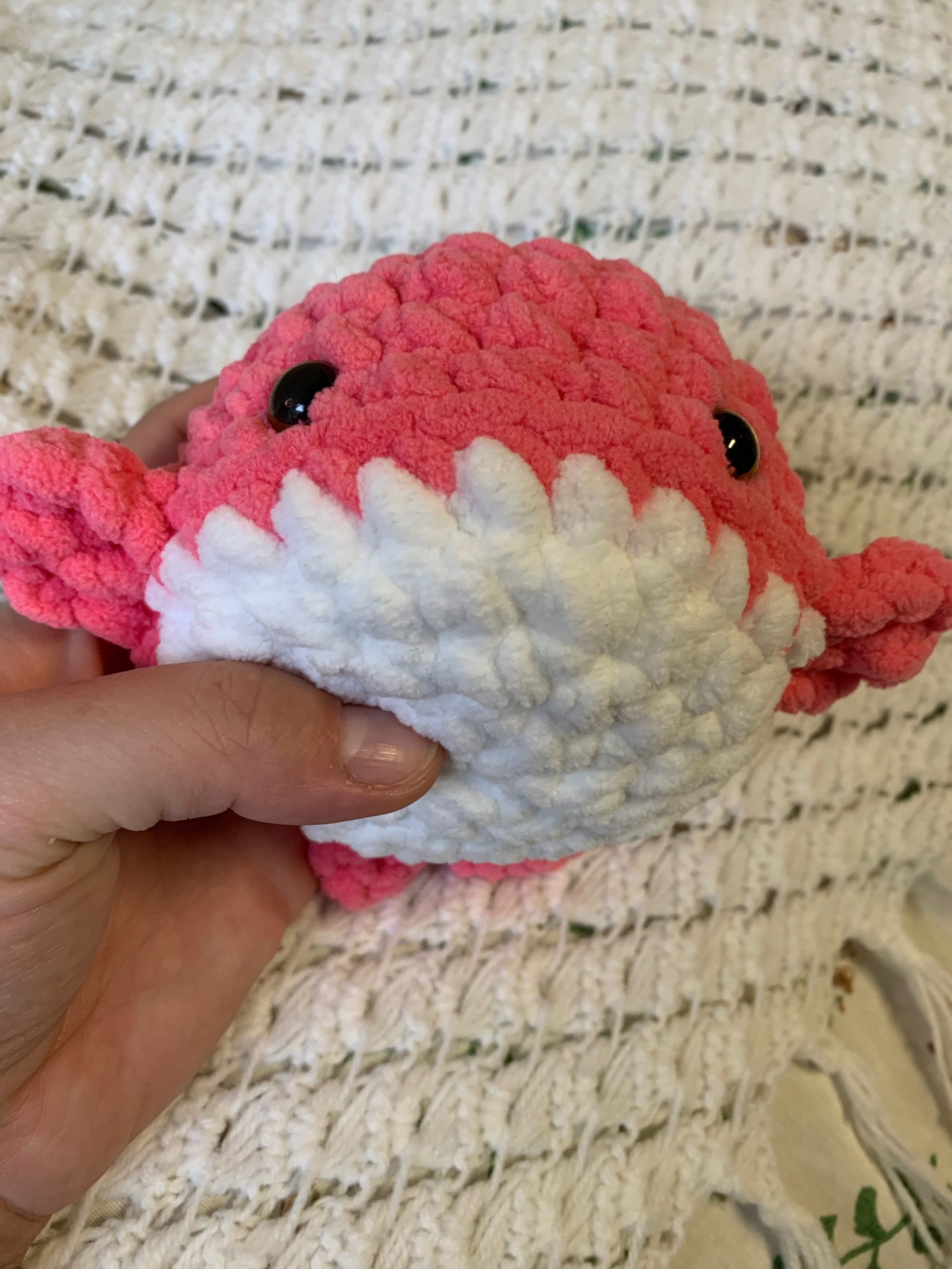 Mini Ballena Amigurumi Rosa - suave juguete de peluche tejido a mano - Imagen 2