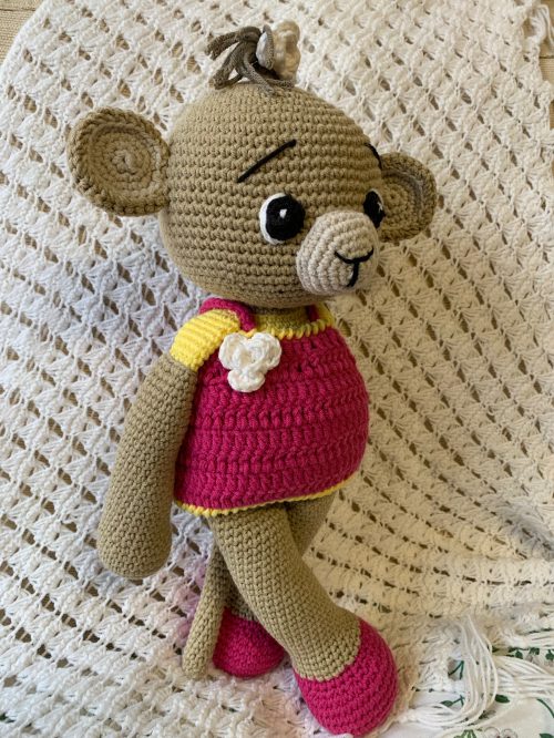 Monita Amigurumi de ganchillo – hecha a mano y segura para niños